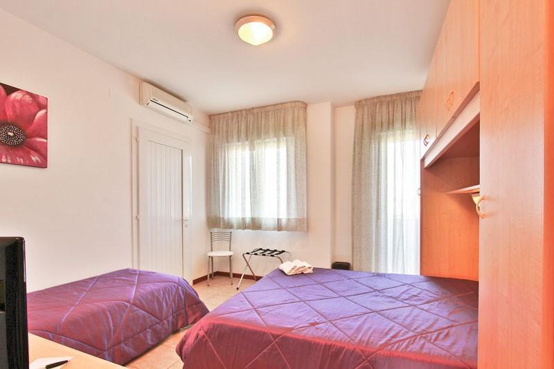 Hotel Carla Lignano Sabbiadoro Phòng bức ảnh