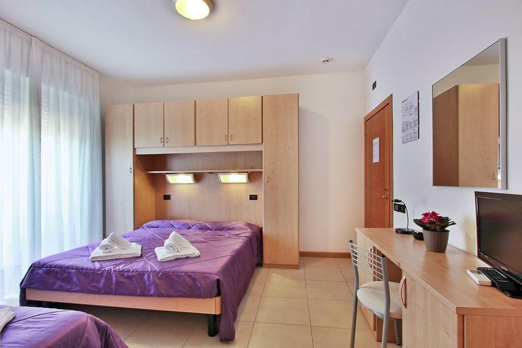 Hotel Carla Lignano Sabbiadoro Ngoại thất bức ảnh